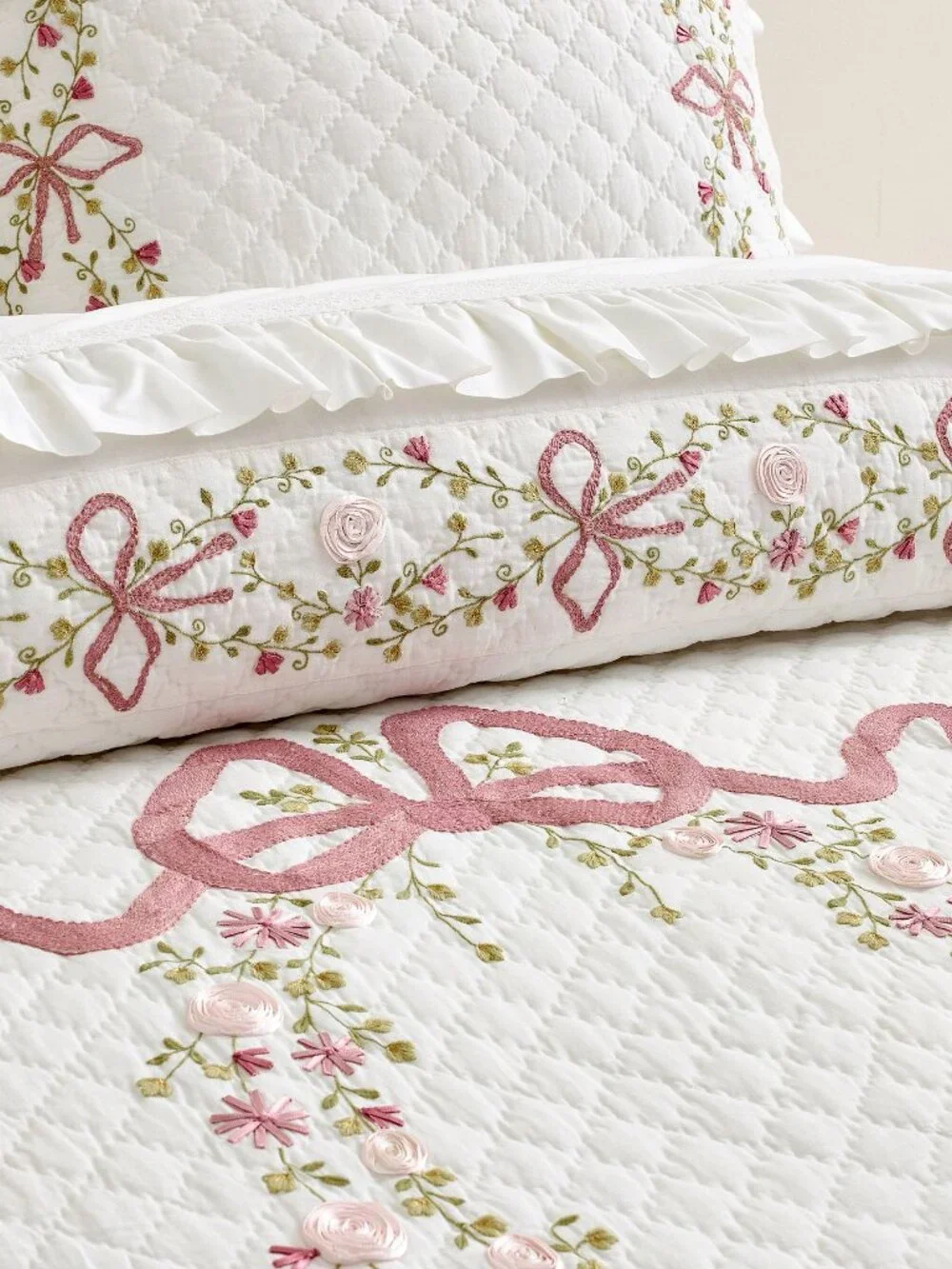 LoveShackFancy x Pottery Barn Bow Embellished Quilt Full Queen Bedding NWT